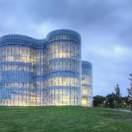 Schaebu! Zwischen Uni & Zentrum Chociebuż